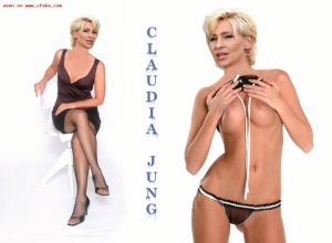 Fake : Claudia Jung