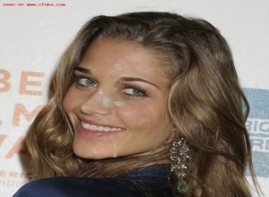 Fake : Ana Beatriz Barros