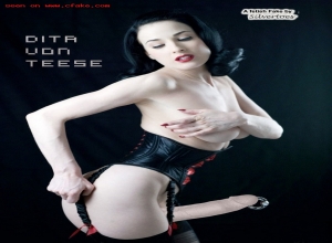 Fake : Dita Von Teese