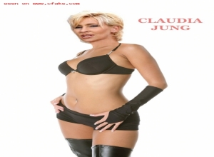 Fake : Claudia Jung