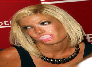 Fake : Tori Spelling