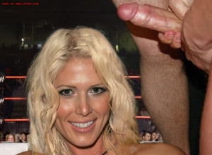 Fake : Torrie Wilson