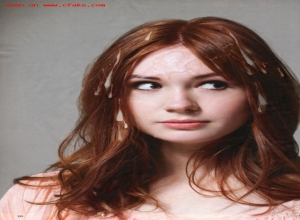 Fake : Karen Gillan