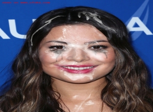 Fake : Miranda Cosgrove