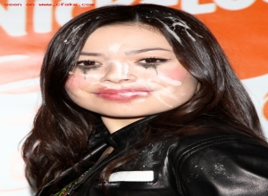 Fake : Miranda Cosgrove