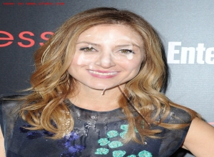 Fake : Sasha Alexander