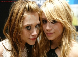 Fake : Olsen Twins