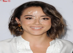 Fake : Chloe Bennet