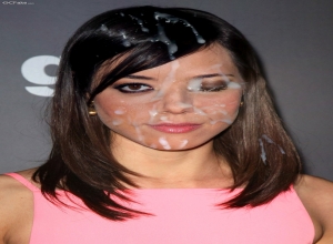 Fake : Aubrey Plaza