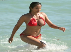 Fake : Padma Lakshmi